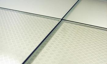 Стеклянный пол в квартиру с декоративным стеклом в Алматы. Готовые проекты ПерилаГлавСнаб