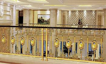 Латунные перила под золото в Алматы. Готовые проекты ПерилаГлавСнаб