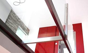 Стеклянные полы из закаленного стекла купить в Алматы