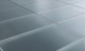 Стеклянный пол в квартиру с матовым стеклом в Алматы. Готовые проекты ПерилаГлавСнаб