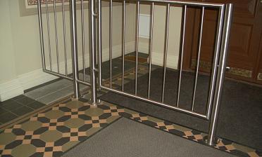 Ограждение лестниц для детей с вертикальным заполнением купить в Алматы