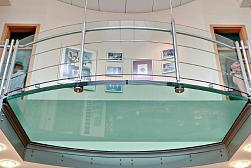 Стеклянные полы в квартире в Алматы. Готовые проекты ПерилаГлавСнаб - фото 11