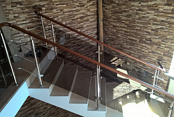 Ограждения из нержавейки со стеклом в Алматы. Готовые проекты ПерилаГлавСнаб - фото 20 Ограждения из нержавейки со стеклом в Алматы. Готовые проекты ПерилаГлавСнаб - фото 20