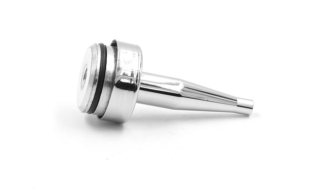 Наконечник палец (солдатик) с системой фиксации из алюминия в стойке Ø38.1 мм, полированный, нержавеющий (AISI 304) k041 3 Наконечник палец (солдатик) с системой фиксации из алюминия в стойке Ø38.1 мм, полированный, нержавеющий (AISI 304) k041 3