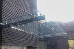 Стеклянные козырьки на спайдерах в Алматы. Готовые проекты ПерилаГлавСнаб - фото 7