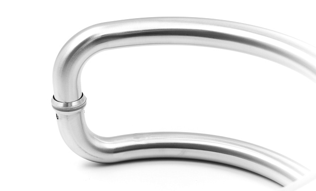 Ручка для стеклянной двери двухсторонняя для стекла 10-12 мм, 25х305, шлифованная t629-305 SSS 6 Ручка для стеклянной двери двухсторонняя для стекла 10-12 мм, 25х305, шлифованная t629-305 SSS 6