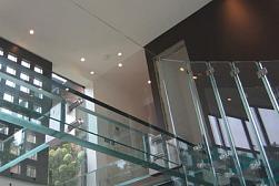 Стеклянные полы в квартире в Алматы. Готовые проекты ПерилаГлавСнаб - фото 8