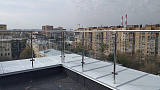 Фото с объекта Стойка круглая Ø38.1: 2 штамп. зажимных стеклодержателя - 2 Фото с объекта Стойка круглая Ø38.1: 2 штамп. зажимных стеклодержателя - 2