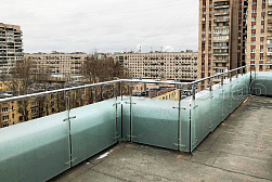 Цельностеклянные ограждения для крыш в Алматы. Готовые проекты ПерилаГлавСнаб - фото 21