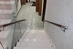 Цельностеклянные ограждения на несущем стекле в Алматы. Готовые проекты ПерилаГлавСнаб - фото 13