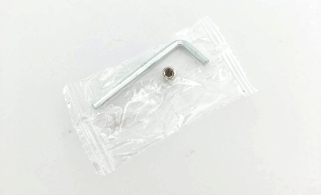 Ручка для стеклянной двери рейлинг двухсторонняя для стекла 8-12 мм, 32х625х800 мм, шлифованная t633-800 SSS 5 Ручка для стеклянной двери рейлинг двухсторонняя для стекла 8-12 мм, 32х625х800 мм, шлифованная t633-800 SSS 5