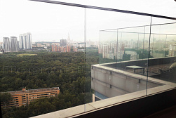 Цельностеклянные ограждения для крыш в Алматы. Готовые проекты ПерилаГлавСнаб - фото 12