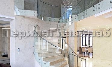 Стеклянные ограждения винтовой лестницы и баллюстрады купить в Алматы